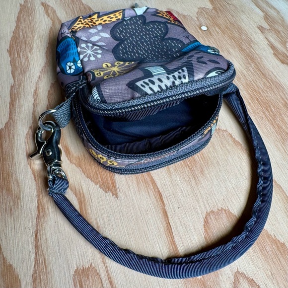 LᴇSᴘᴏʀᴛsᴀᴄ Sᴍᴀʟʟ Zɪᴘᴘᴇʀ Pᴏᴜᴄʜ Wʀɪsᴛʟᴇᴛ ɪɴ Fᴏʀᴇsᴛ Pᴀᴛᴛᴇʀɴ Oᴡʟ ᴀɴᴅ Fᴏx Pʀɪɴᴛ - Picture 6 of 16